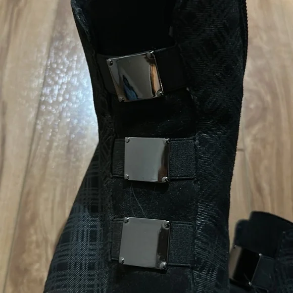 Cute boots - Picture 10 of 10